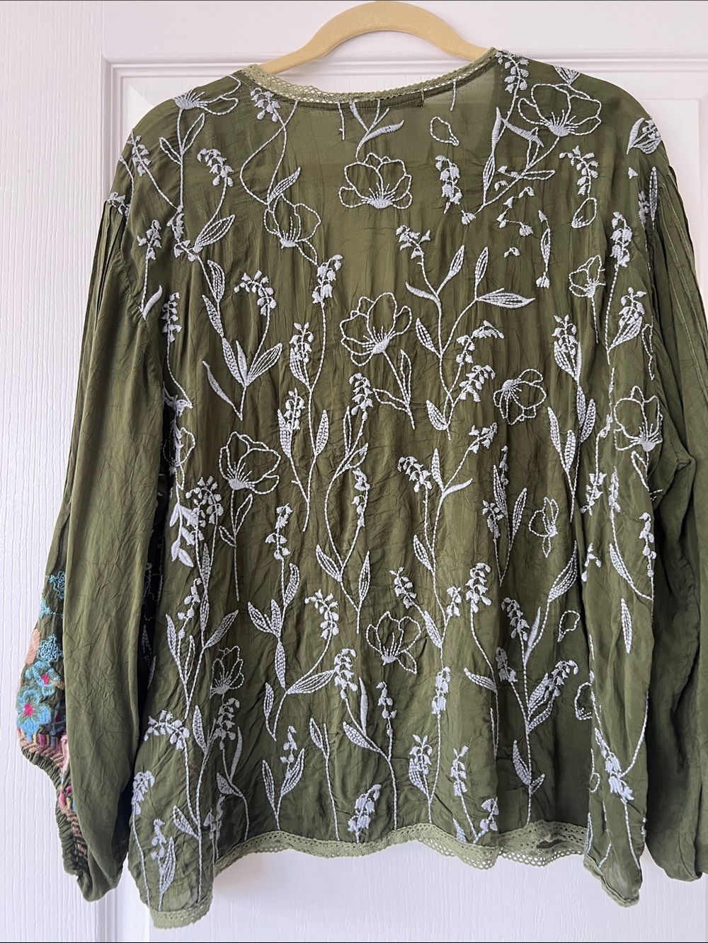 NWOT Johnny Was Olive Green Embroidered Floral Button-Front Blouse size XL - Picture 8 of 12